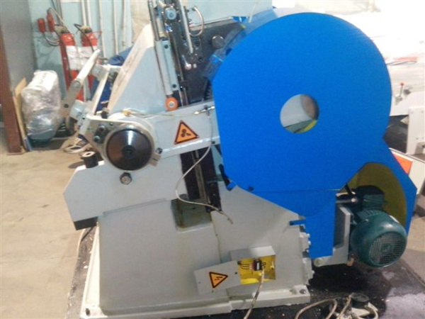 Тигельный пресс серии ZHHJ 720A для высечки и биговки усиленной конструкции