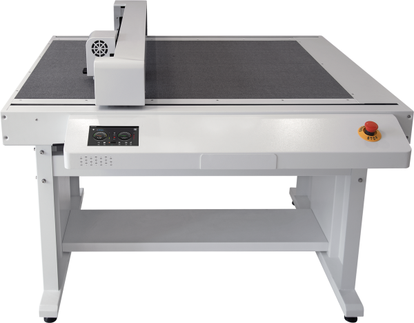 Планшетный режущий плоттер SAGA FCT6698
