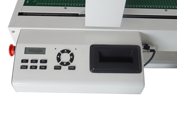 Планшетный режущий плоттер SAGA SG-FC4560A