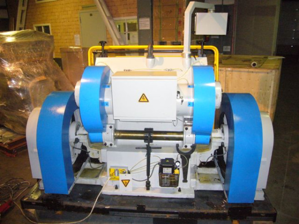 Тигельный пресс ZHHJ-1040 для высечки и биговки усиленной конструкции