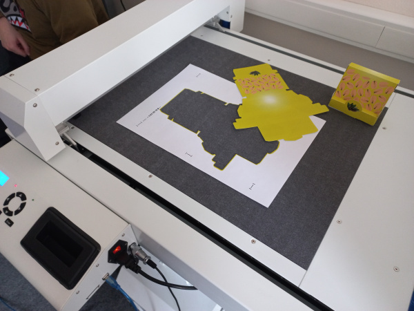 Планшетный режущий плоттер SAGA SG-FC4560A