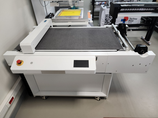 Автоматический режущий плоттер SAGA 6290 (из демозала)